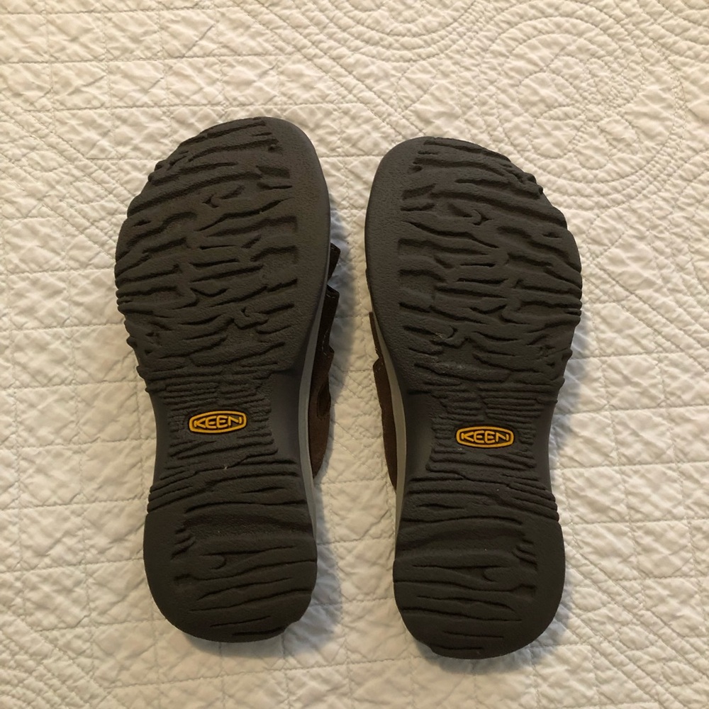 Keen Rose slip on sandal. Size 7 1/2. - Picture 7 of 8
